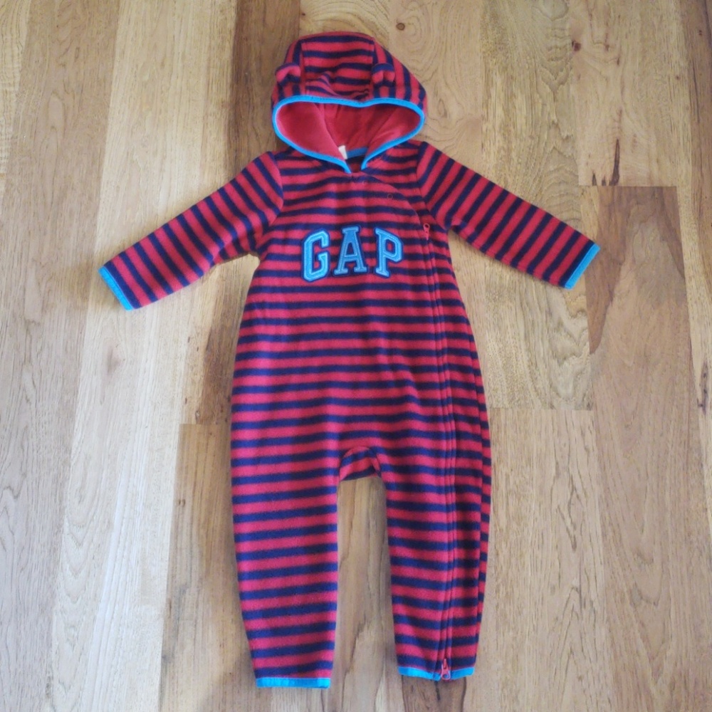 Baby Gap Fleece Zip Up Body Suit - Size 12-18m